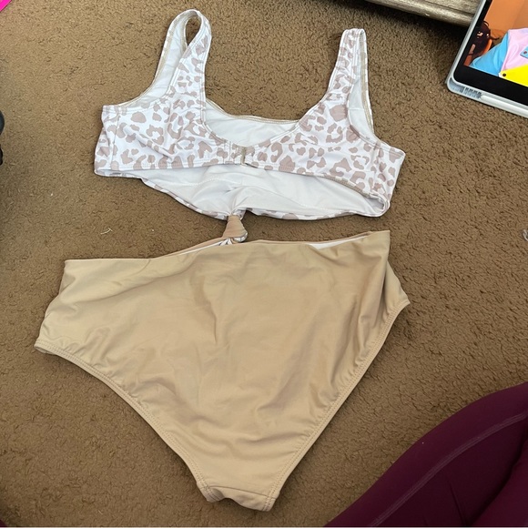 Shein bathing suit - Picture 2 of 3